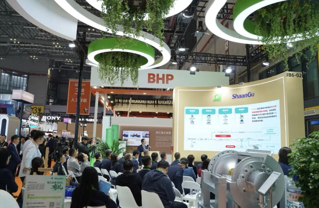 进博时刻：签约合作、全球首发、精彩纷呈