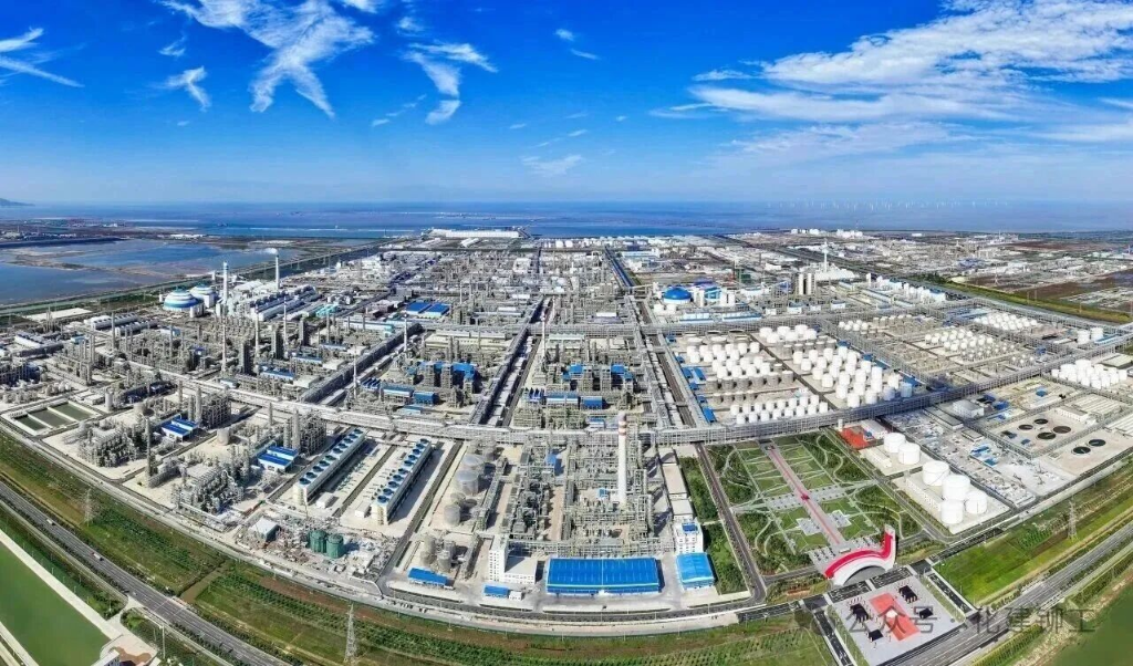 零危险交付！yl23411永利圆满实现首批进口乙烯三机转子绿色再造作工作